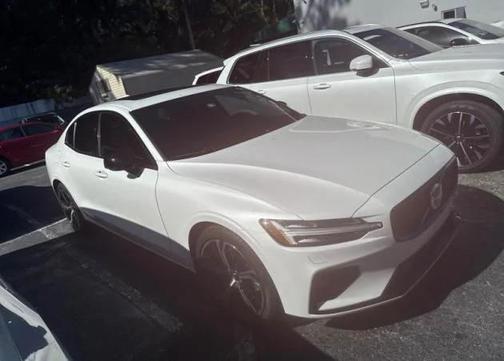 2024 Volvo S60 B5 Core Dark Theme