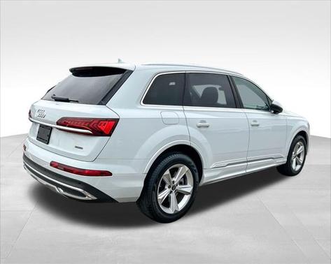2023 Audi Q7 55 Premium