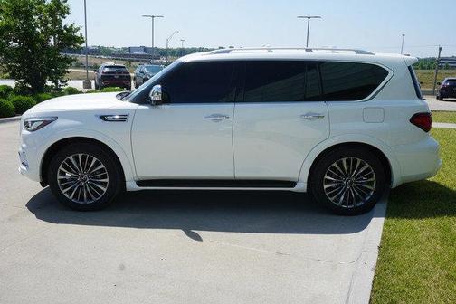 2021 INFINITI QX80 SENSORY AWD