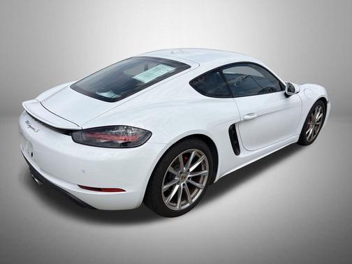 White 2018 Porsche 718 Cayman S