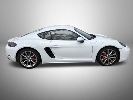 White 2018 Porsche 718 Cayman S