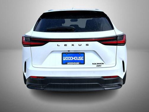 Eminent White Pearl 2025 Lexus NX 350h Premium