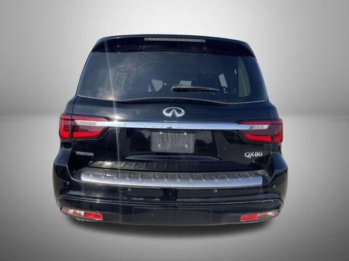 2018 INFINITI QX80 Base