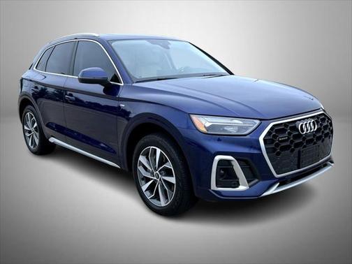 2022 Audi Q5 45 S line Premium Plus