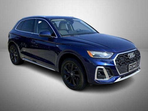 2022 Audi Q5 45 S line Premium Plus