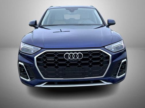 2022 Audi Q5 45 S line Premium Plus