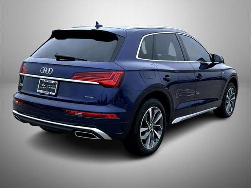 2022 Audi Q5 45 S line Premium Plus