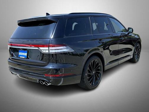 Infinite Black Metallic Clearcoat 2024 Lincoln Aviator Black Label AWD