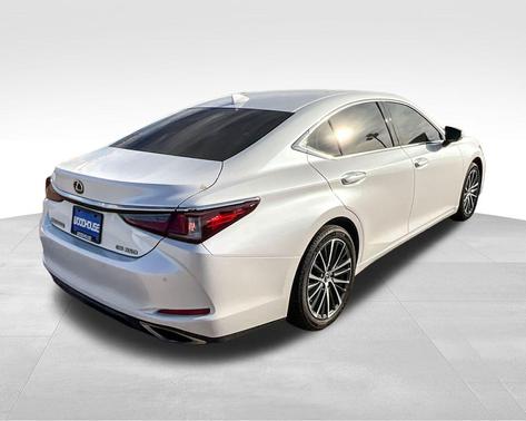 2023 Lexus ES 350 Base