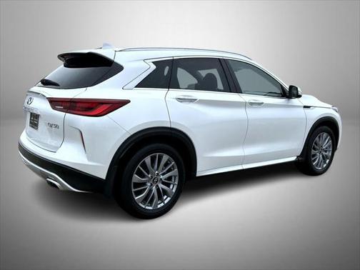 2024 INFINITI QX50 LUXE AWD