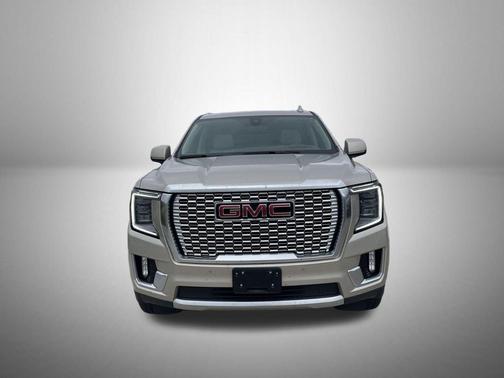 Pearl Beige Metallic 2021 GMC Yukon XL Denali