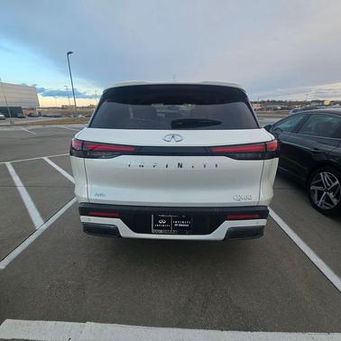 2022 INFINITI QX60 Luxe