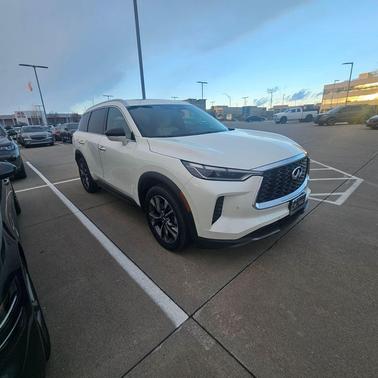 2022 INFINITI QX60 Luxe