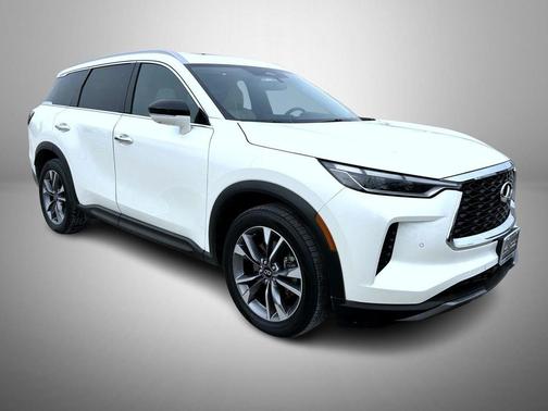 2022 INFINITI QX60 Luxe