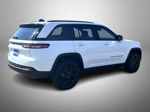 2024 Jeep Grand Cherokee Altitude