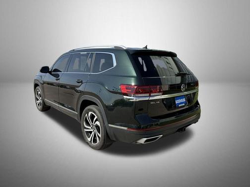 Racing Green 2021 Volkswagen Atlas 3.6L SEL Premium