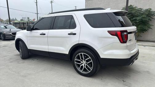 2017 Ford Explorer sport