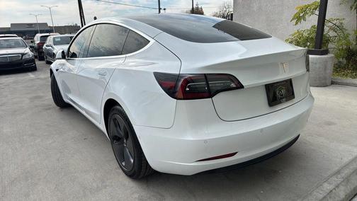 2018 Tesla Model 3 Mid Range