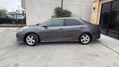 2013 Toyota Camry SE
