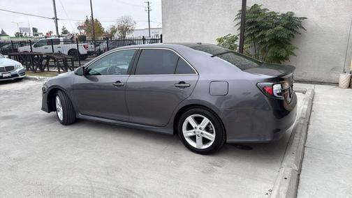 2013 Toyota Camry SE