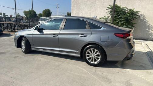 2018 Hyundai SONATA SE