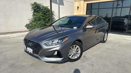 2018 Hyundai SONATA SE