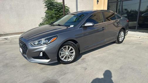 2018 Hyundai SONATA SE