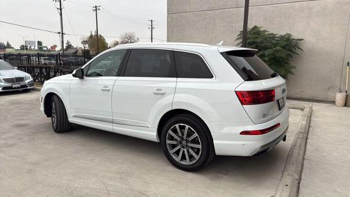 2019 Audi Q7 55 Prestige