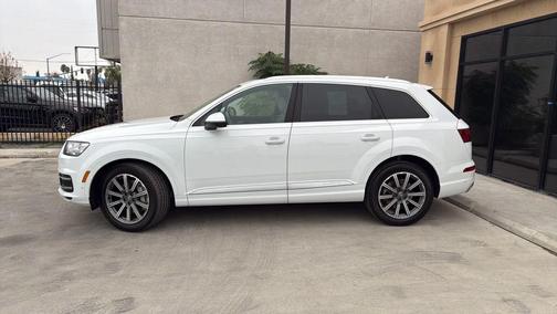 2019 Audi Q7 55 Prestige