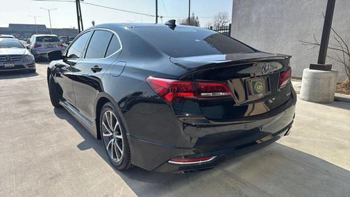 2017 Acura TLX V6 w/Advance Package