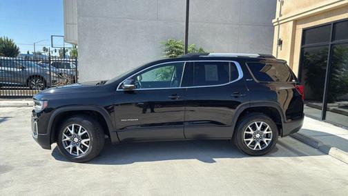 2023 GMC Acadia AWD SLT