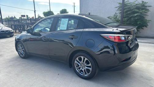 2019 Toyota Yaris Sedan L