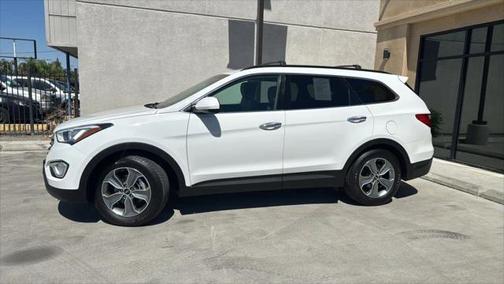 2016 Hyundai SANTA FE SE
