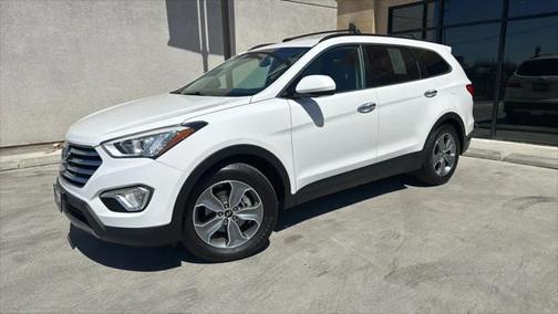 2016 Hyundai SANTA FE SE