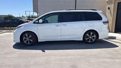 2015 Toyota Sienna SE