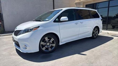 2015 Toyota Sienna SE