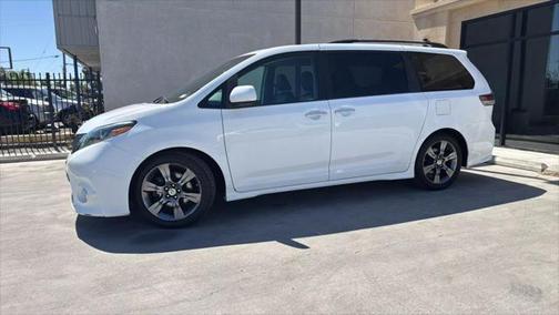 2015 Toyota Sienna SE