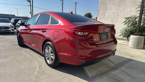 2016 Hyundai SONATA SE