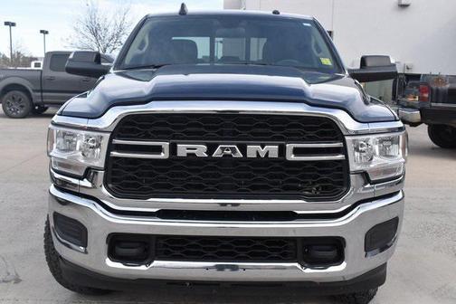 2020 RAM 3500 Tradesman Crew Cab 4x4 8' Box