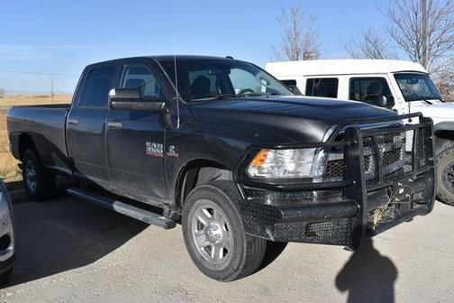 2018 RAM 3500 Tradesman Crew Cab 4x4 8' Box
