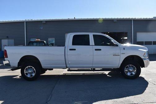 2018 RAM 2500 Tradesman Crew Cab 4x4 8' Box