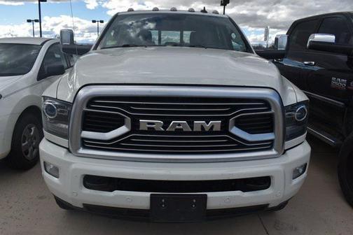 2018 RAM 3500 Limited Crew Cab 4x4 8' Box