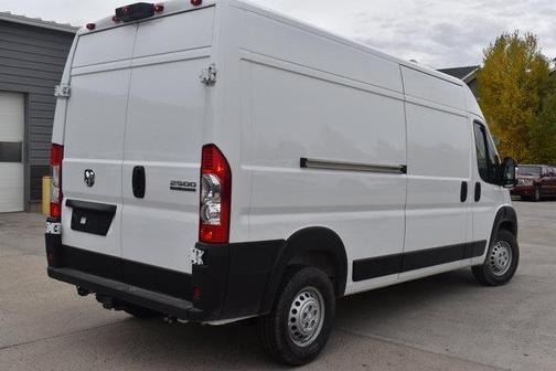 2025 RAM ProMaster 2500 Tradesman