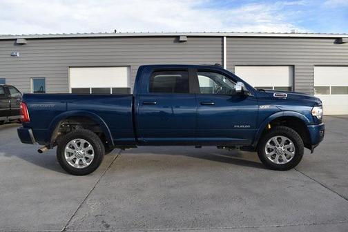 2022 RAM 2500 Laramie Crew Cab 4x4 6'4' Box