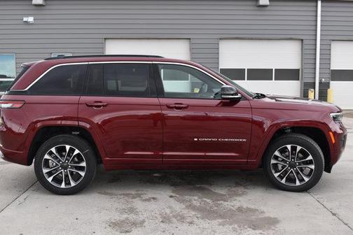 2025 Jeep Grand Cherokee Overland