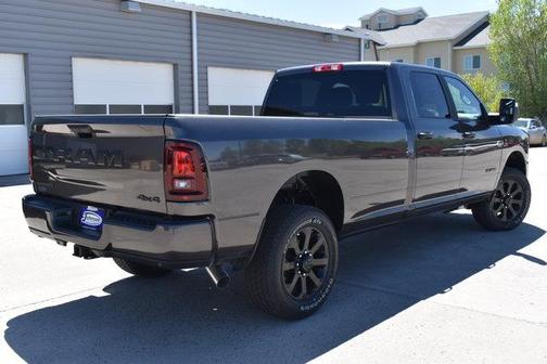 Granite Crystal Metallic Clearcoat 2026 RAM 3500 Big Horn Crew Cab 4x4 8' Box