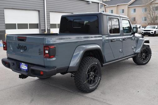 2025 Jeep Gladiator Willys