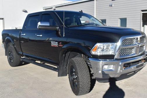 2018 RAM 2500 Laramie Crew Cab 4x4 6'4' Box