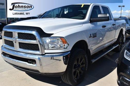 2017 RAM 3500 Tradesman Crew Cab 4x4 6'4' Box