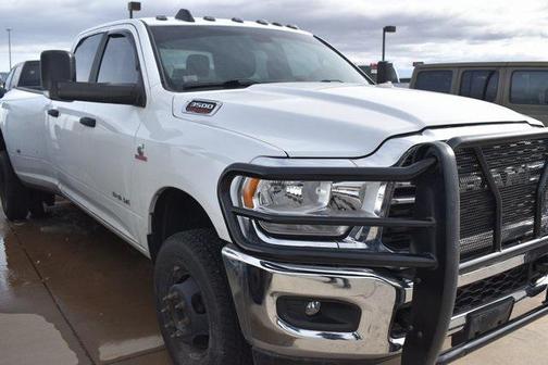 2022 RAM 3500 Big Horn Crew Cab 4x4 8' Box